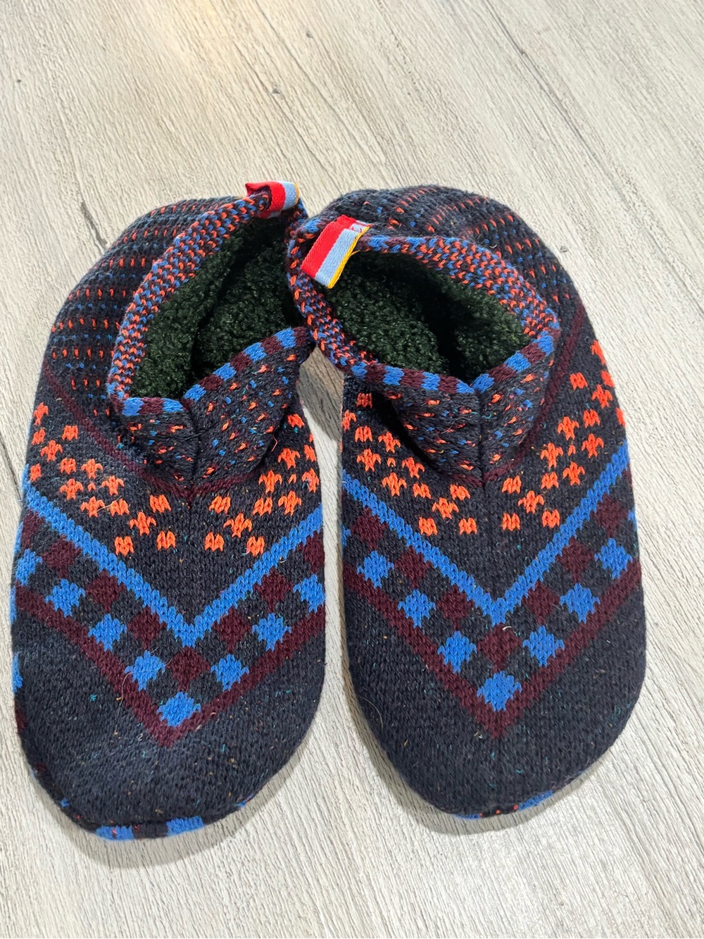 BOMBAS Women’s Multicolor Fair Isle GRIPPER SLIPPER Sherpa Lined Padded Knit M.